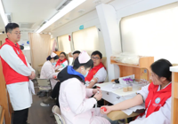 【“醫”路陽光】武寧縣總醫院人民醫院院區黨委（wěi）開展“黨建引領，熱血同行”無償獻血活動（dòng）